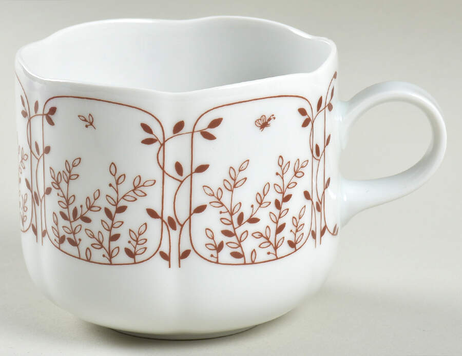 Brown Fleur Flat Cup by Tirschenreuth-1