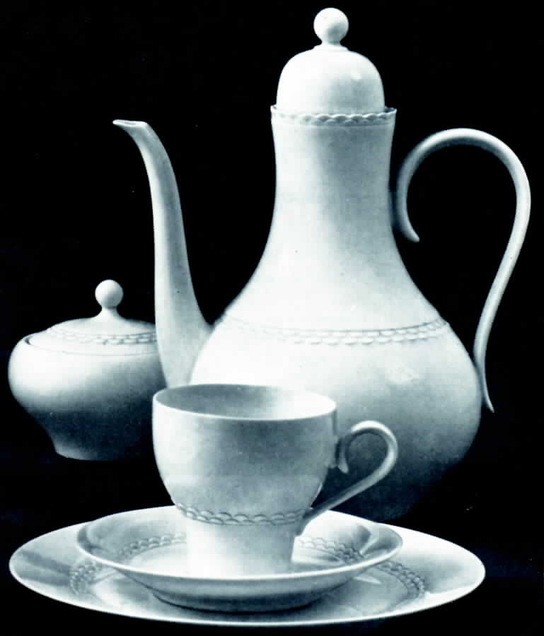 Melodie White Flat Cup & Saucer Set by Tirschenreuth-1