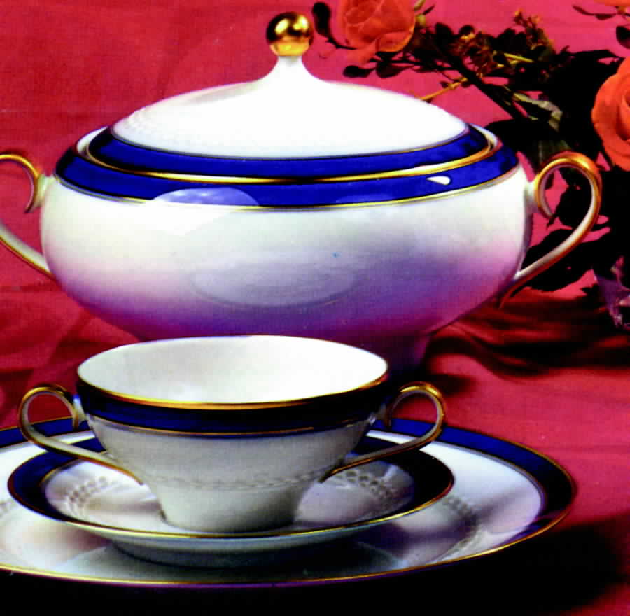 Largo Flat Cream Soup Bowl & Saucer Set by Tirschenreuth-1