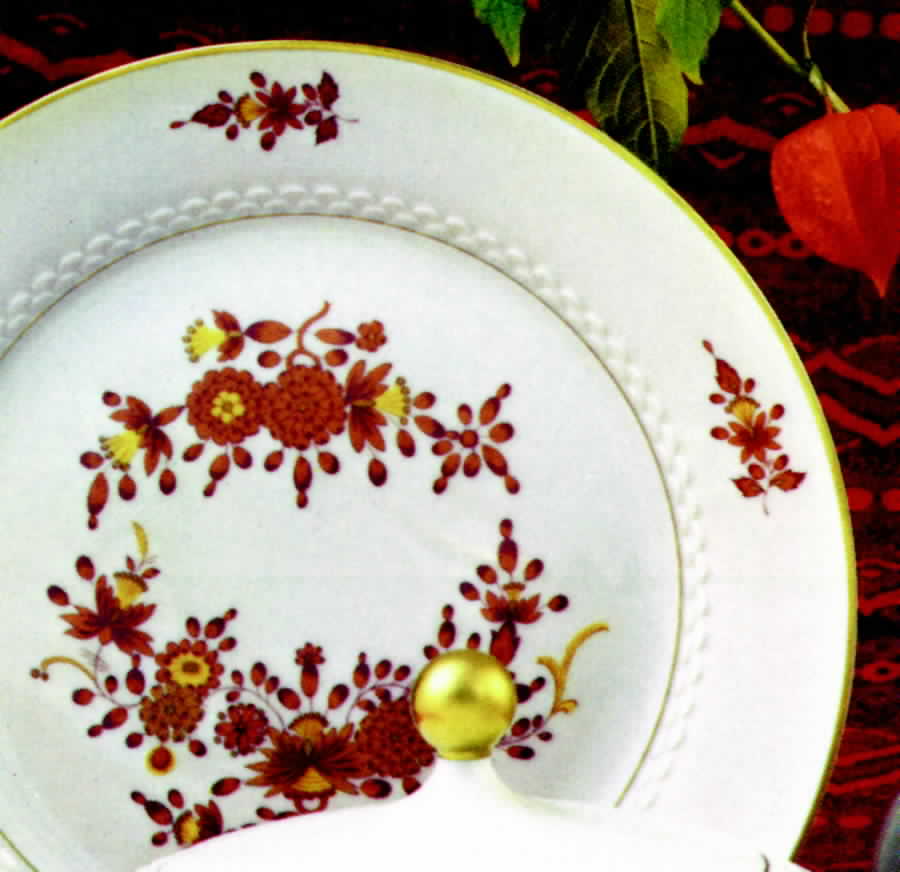 Grazia Dinner Plate by Tirschenreuth-1