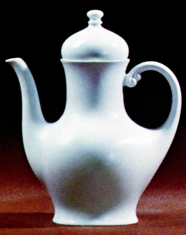 Julia White Coffee Pot & Lid by Tirschenreuth-1