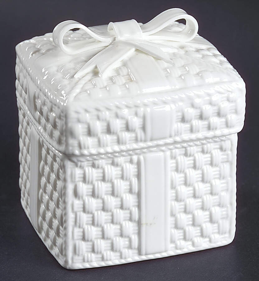 Tiffany Weave Gift Box & Lid by Tiffany-1