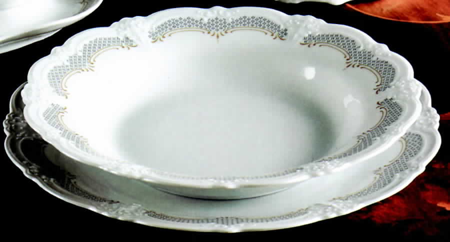 Antoinette Dinner Plate by Tirschenreuth-1