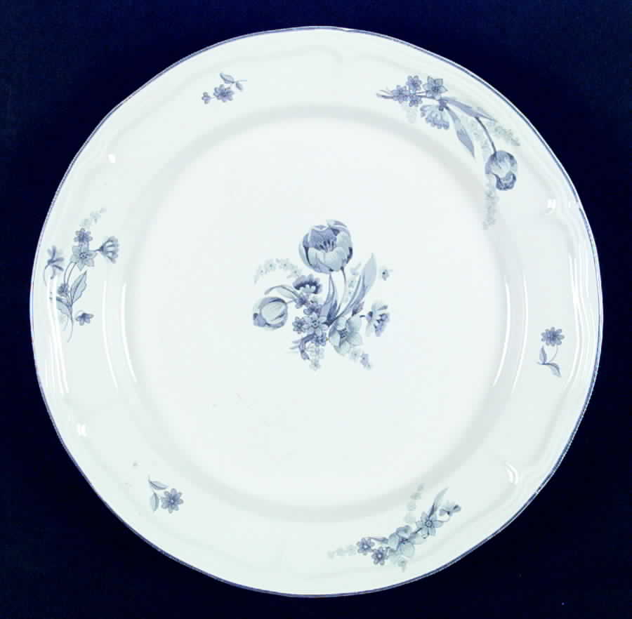 Jardin Bleu 12" Chop Plate (Round Platter) by Tienshan-1