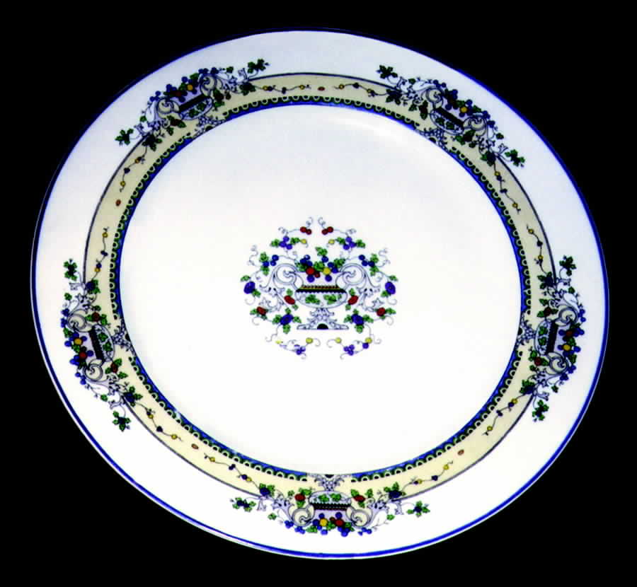 TRV160 Dinner Plate by Tressemanes & Vogt-1