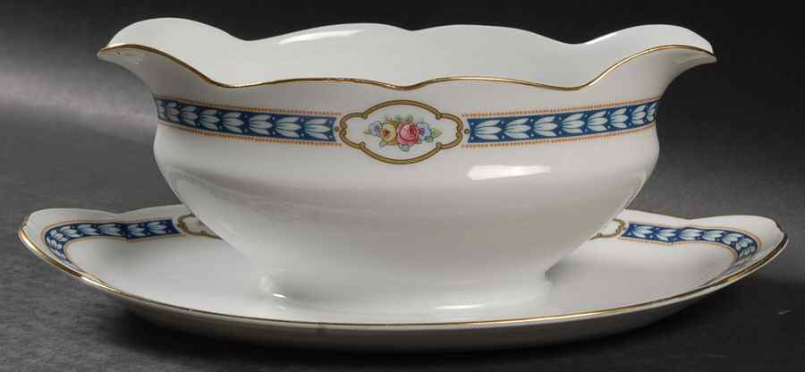 3335 Gravy Boat with Attached Underplate by Thomas-1