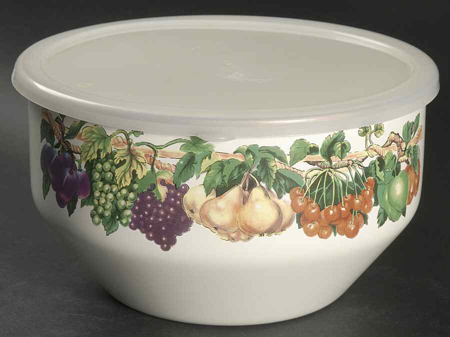 Kensington Garden 9" Metal Bowl with Plastic Lid by Tabletops Unlimited-1