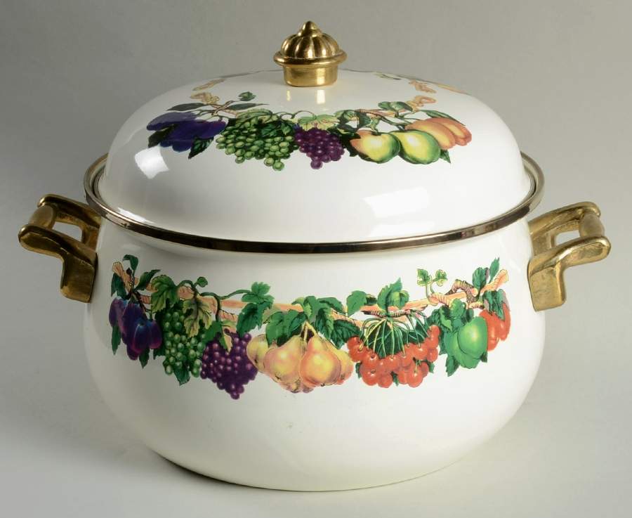 Kensington Garden 8 Quart Metal Stockpot & Metal Lid by Tabletops Unlimited-1