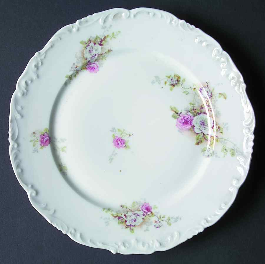 TRV217 Dinner Plate by Tressemanes & Vogt-1