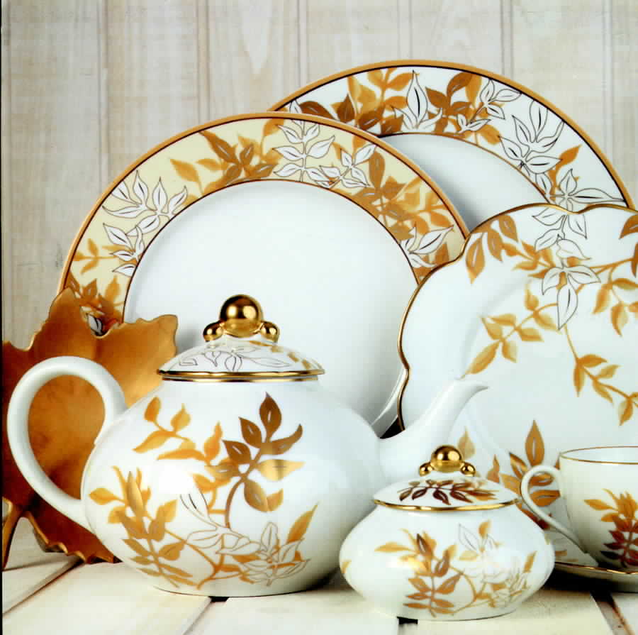 Aurelia Dinner Plate by Royal Limoges-1
