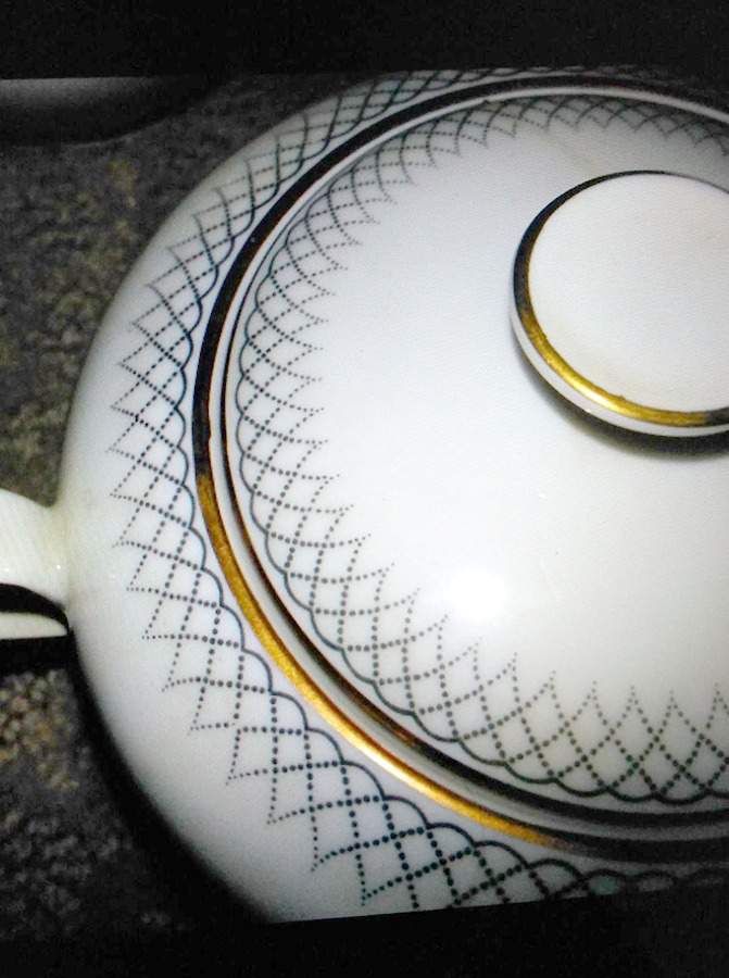 2904 Sugar Bowl & Lid by Tirschenreuth-1