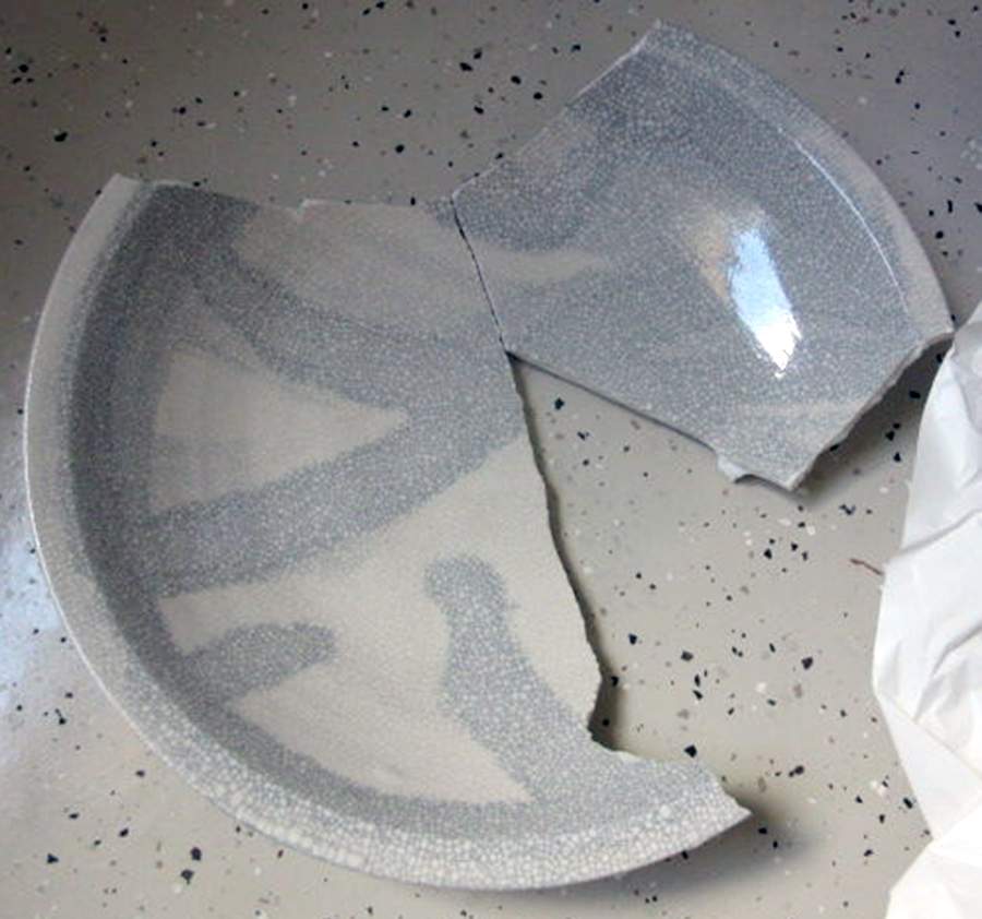 Vermont 14" Deep Round Platter by Tiffany-1