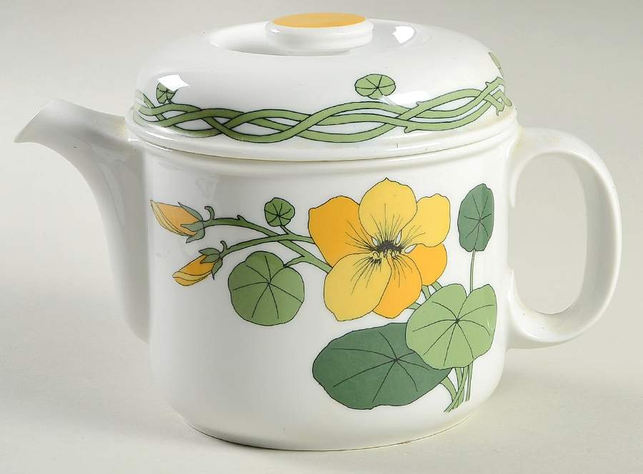 Nasturtium Teapot & Lid by Thomas-1