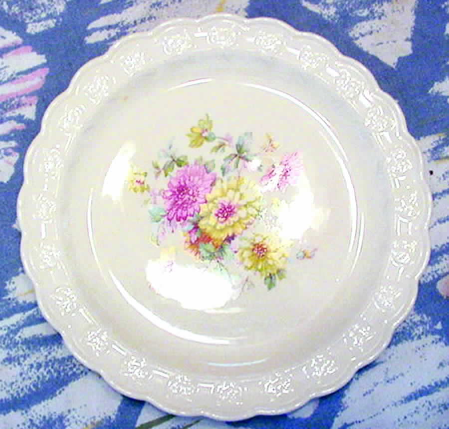 TST400 Dinner Plate by Taylor, Smith & Taylor (Ts&T)-1