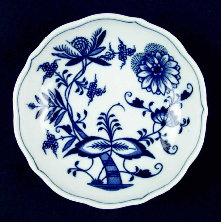 Meissen Saucer by Thun-1
