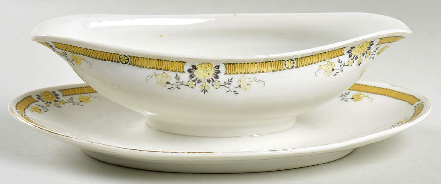 TRV259 Gravy Boat with Attached Underplate by Tressemanes & Vogt-1