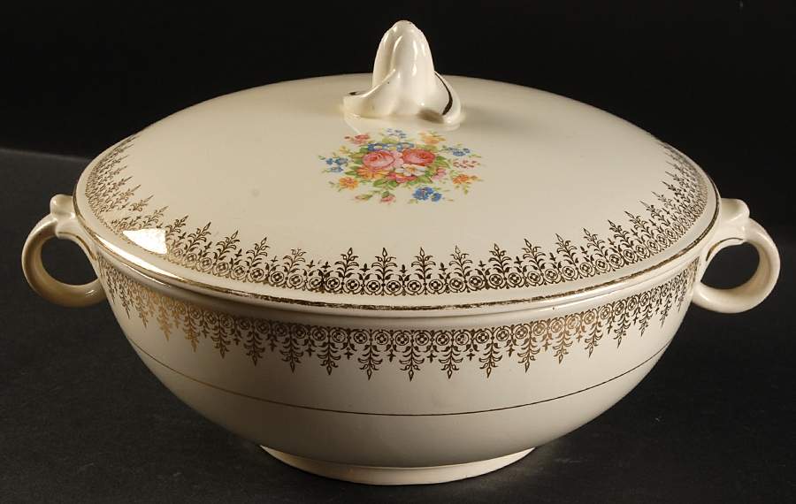 TST411 Round Covered Vegetable by Taylor, Smith & Taylor (Ts&T)-1