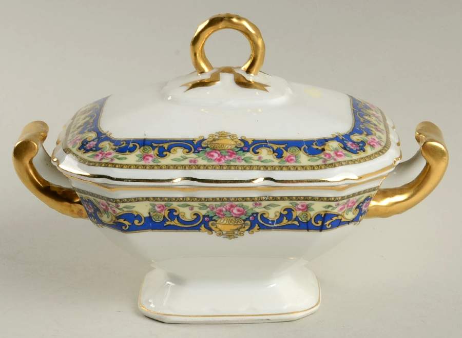 TRV266 Sugar Bowl & Lid by Tressemanes & Vogt-1