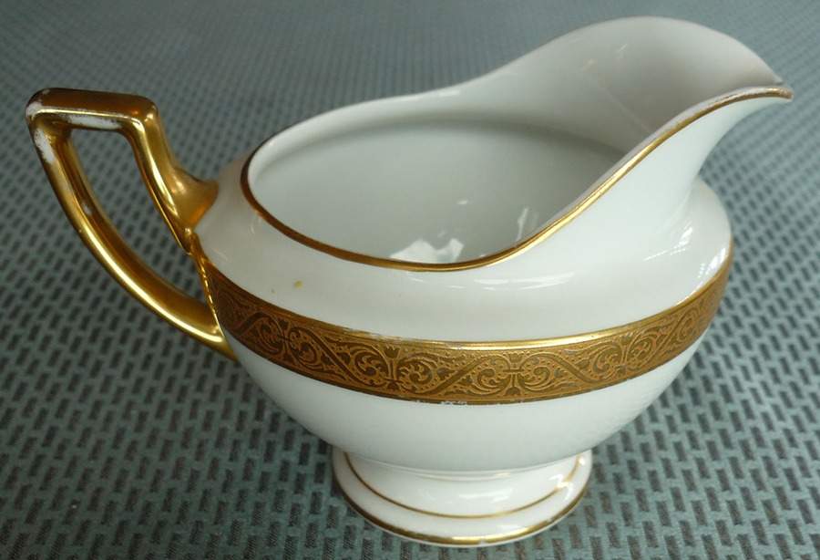 09128 Creamer by Thomas-1