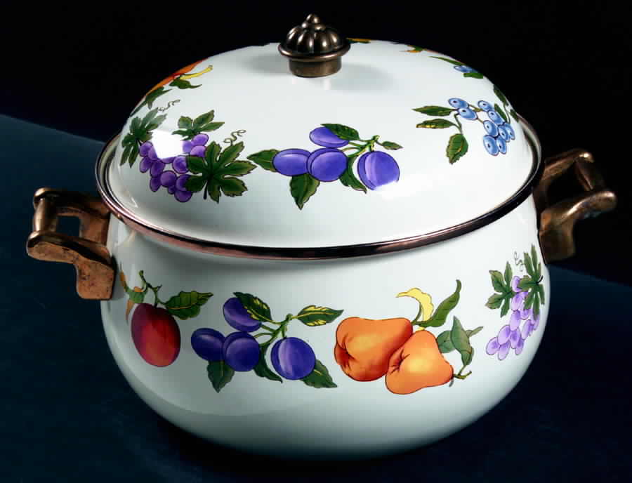 Essence 7 Quart Metal Dutch Oven by Tabletops Unlimited-1