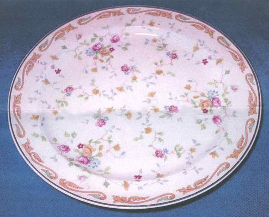 TST407 Dessert/Pie Plate by Taylor, Smith & Taylor (Ts&T)-1