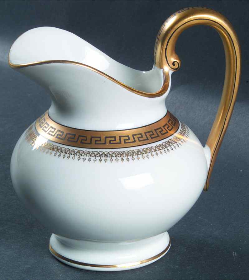 2680 Gold (Verge) Creamer by Tressemanes & Vogt-1