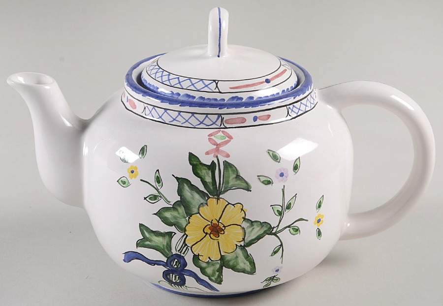 Lisbon Teapot & Lid by Tiffany-1