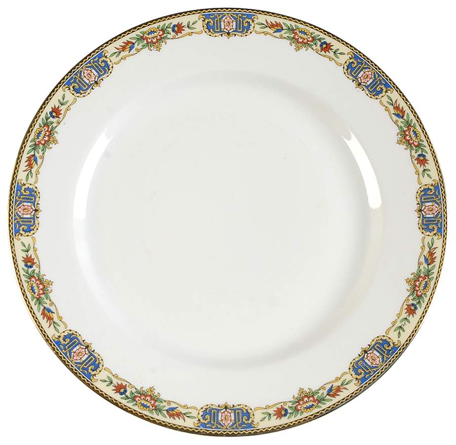 TRV284 Dinner Plate by Tressemanes & Vogt-1