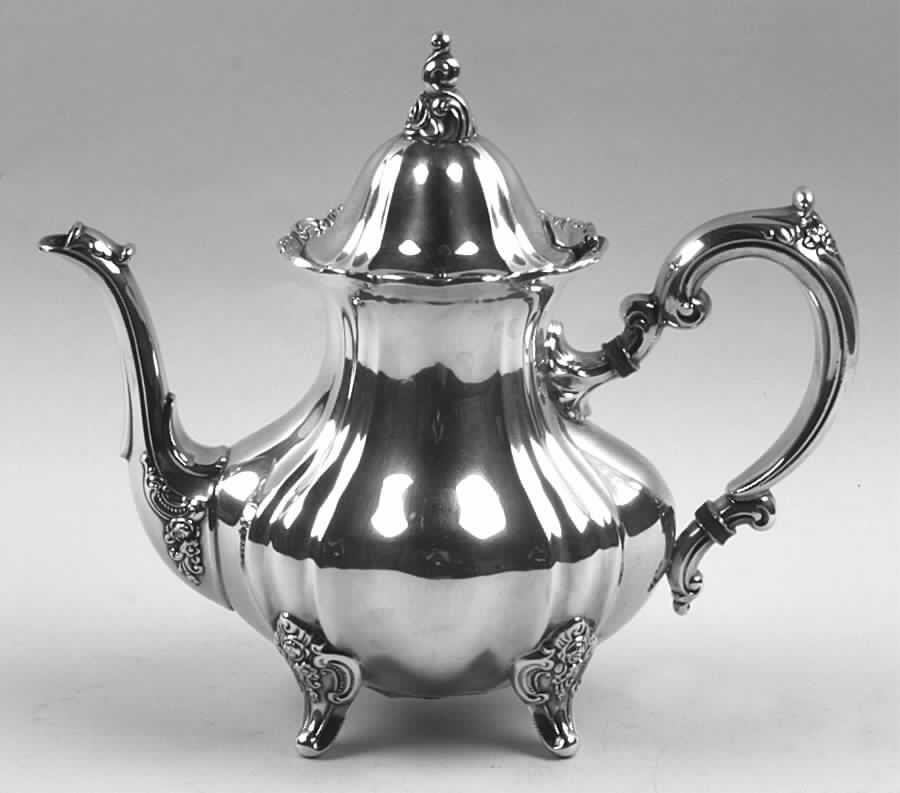 Louis Philippe (Silverplate, Hollowware) Teapot by Towle Silver-1