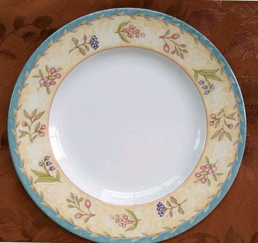 TUE1 Dinner Plate by Tudor (England)-1