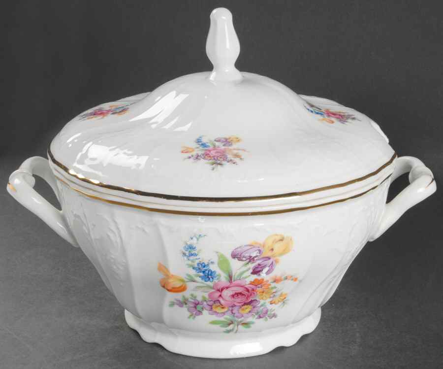 THU181 Tureen &  Lid by Thun-1