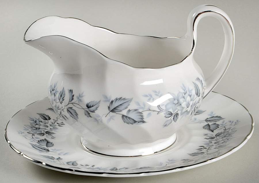 Windermere Gravy Boat & Underplate by Tuscan - Royal Tuscan-1