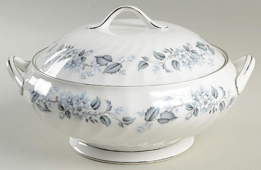 Windermere Round Covered Vegetable by Tuscan - Royal Tuscan-1
