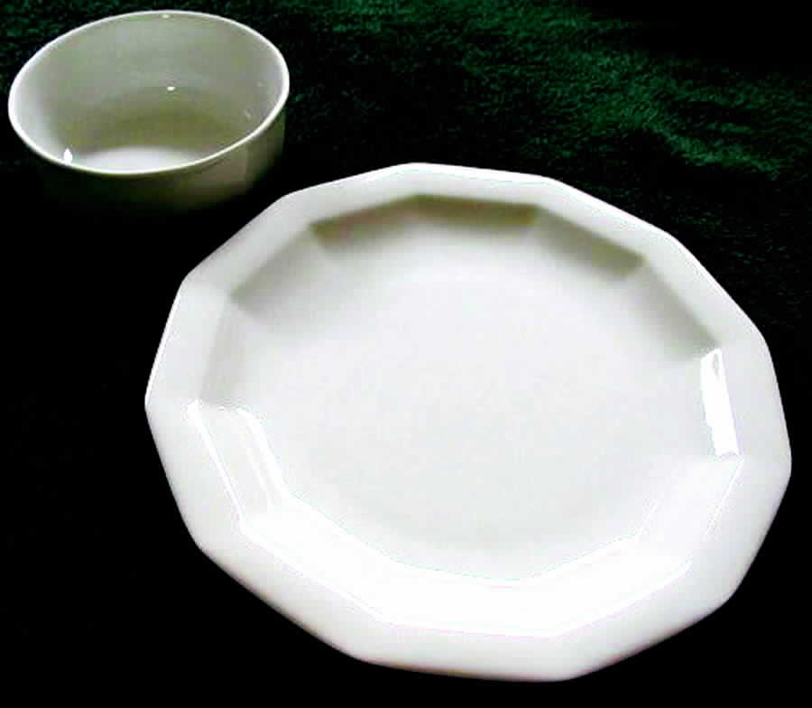 TIR251 Dinner Plate by Tirschenreuth-1