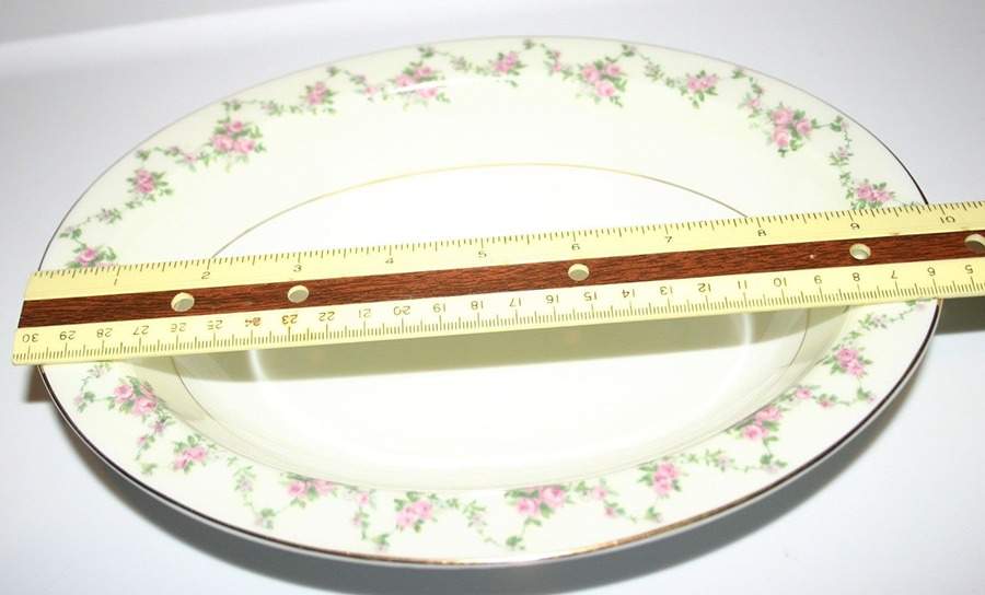 Fairmont 10" Oval Vegetable Bowl by Thun-1