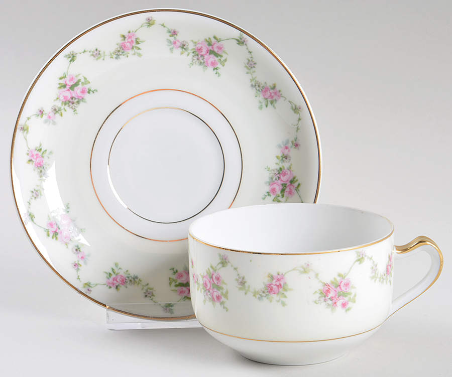 Fairmont Flat Cup & Saucer Set by Thun-1