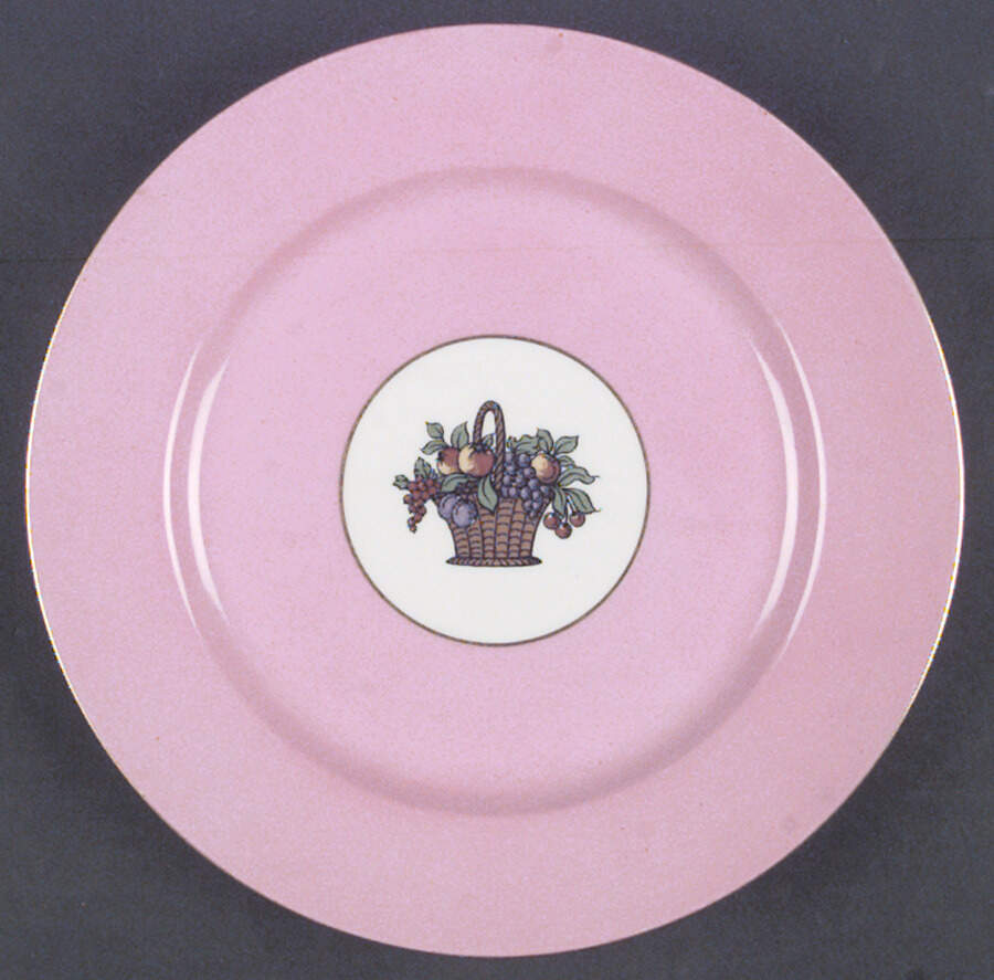 TRV295 Luncheon Plate by Tressemanes & Vogt-1