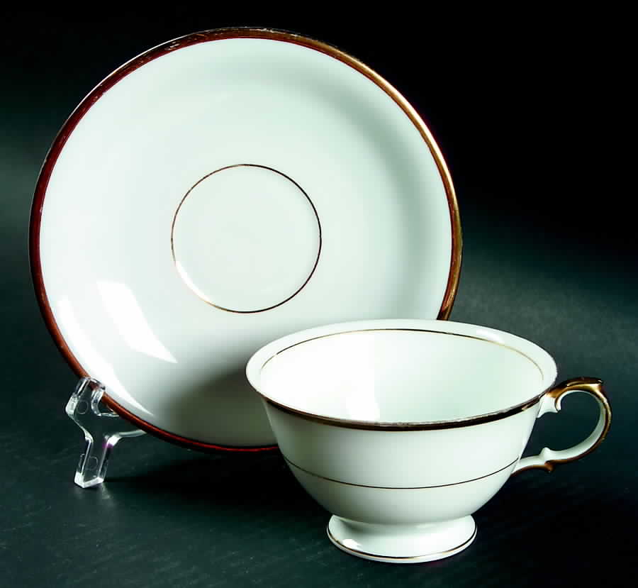 Goldena Footed Cup & Saucer Set by Bavaria-1