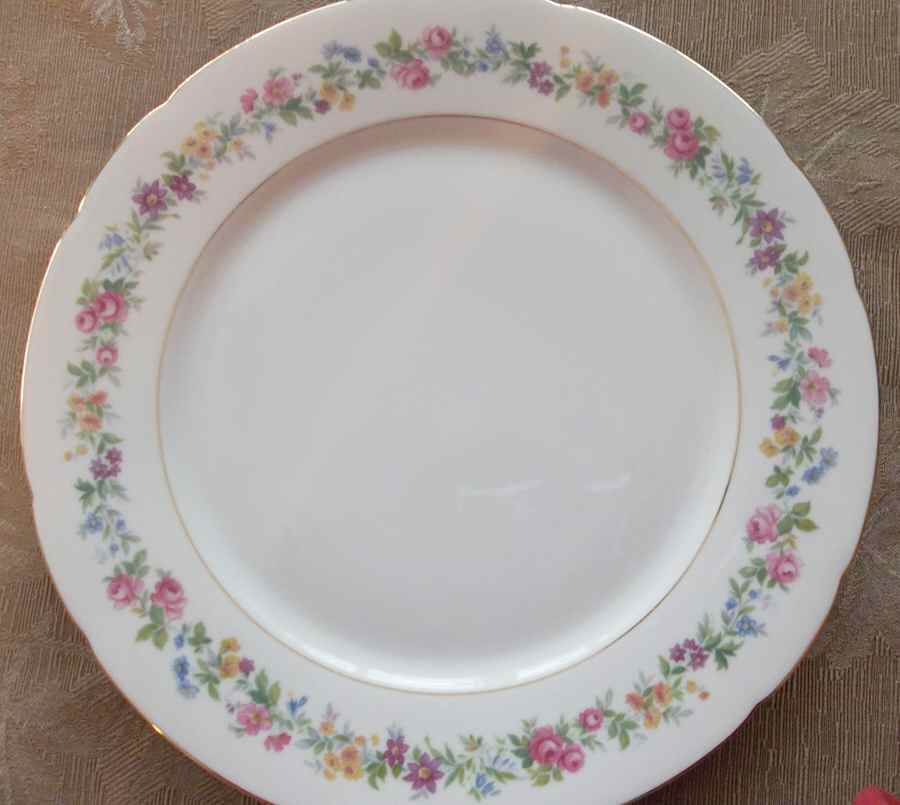 THU197 Dinner Plate by Thun-1