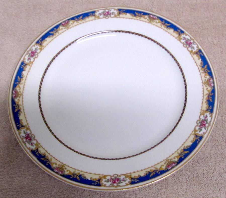 TRV303 Dinner Plate by Tressemanes & Vogt-1