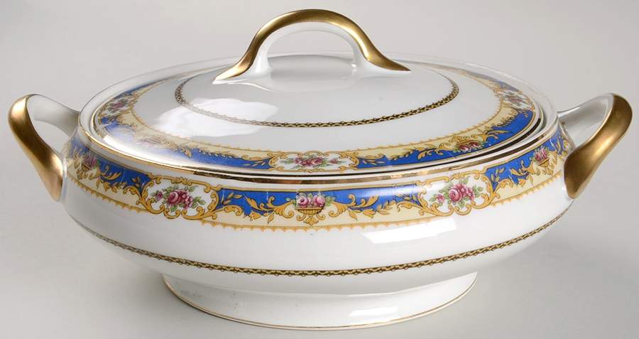 TRV303 Round Covered Vegetable by Tressemanes & Vogt-1