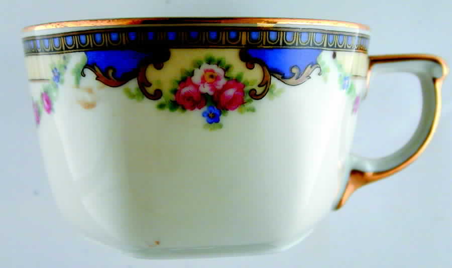 Premier (Multisided) Flat Cup by Thun-1