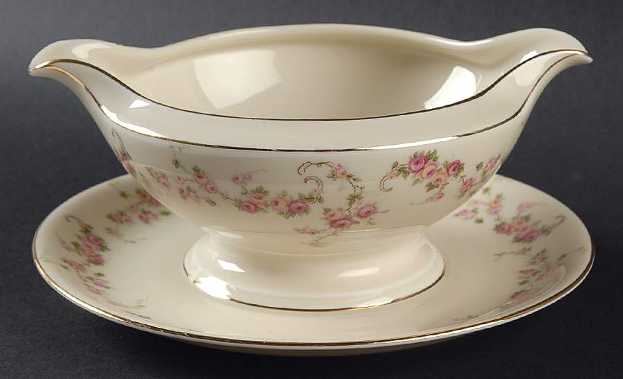 THO210 Gravy Boat with Attached Underplate by Thomas-1