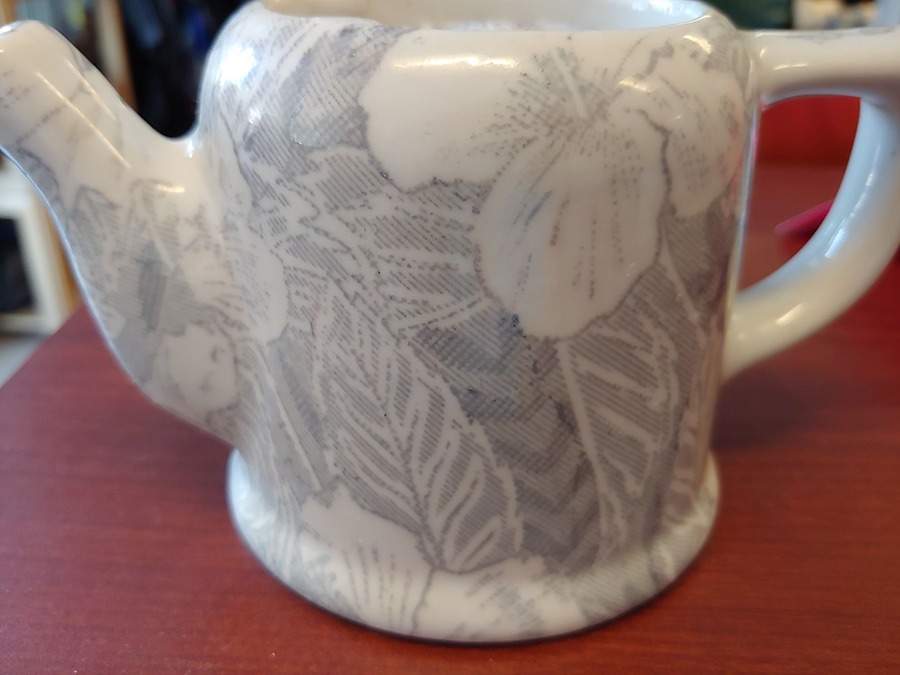 Hawaiian Gray Individual Teapot & Lid by Tepco-1