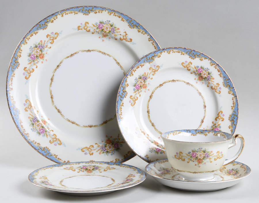 TUI12 5 Piece Place Setting by Tuillerie (Japan)-1