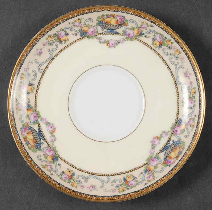 3695 Saucer by Thomas-1