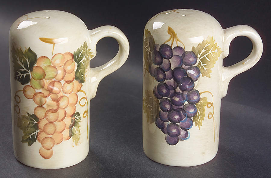 Cabernet (Semi Scallop, Rippled) Handled Salt & Pepper Set by Tabletops Unlimited-1