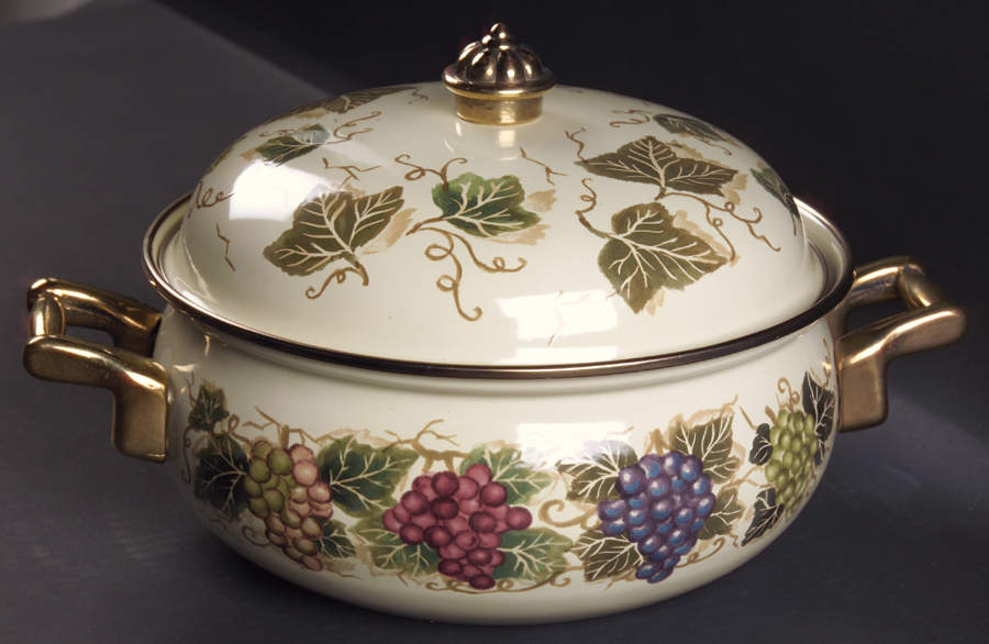 Cabernet (Semi Scallop, Rippled) 3 Quart Metal Covered Casserole by Tabletops Unlimited-1