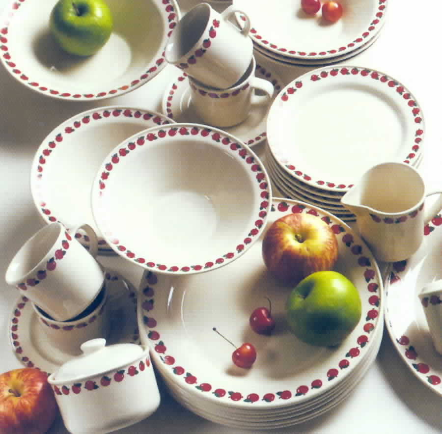 Apple Bangle Sugar Bowl & Lid by Tienshan-1
