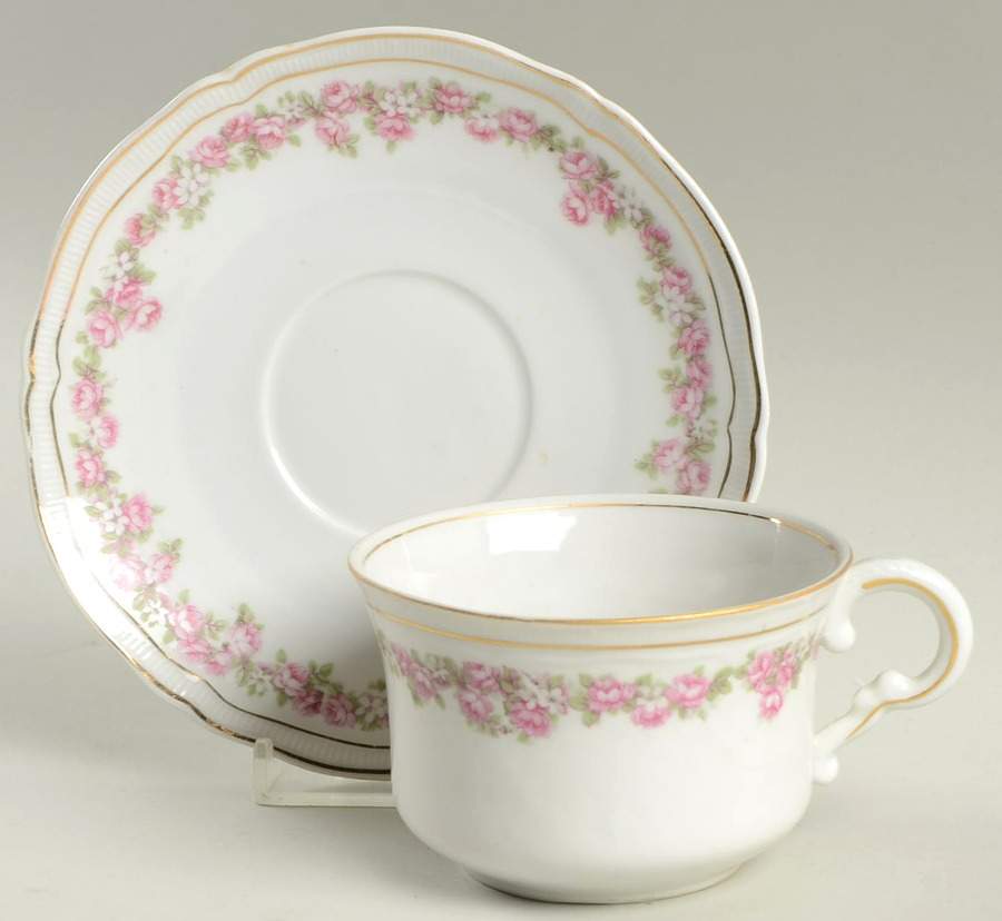 Victorian Rose Flat Cup & Saucer Set by Thun-1